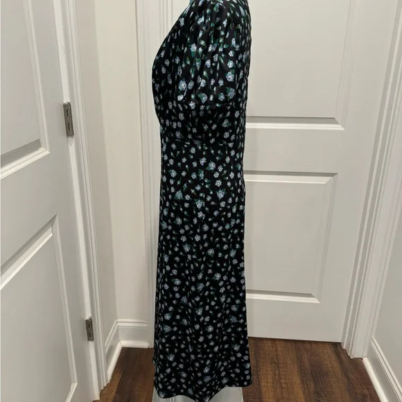 Betsy Johnson retro floral dress. - Picture 2 of 6